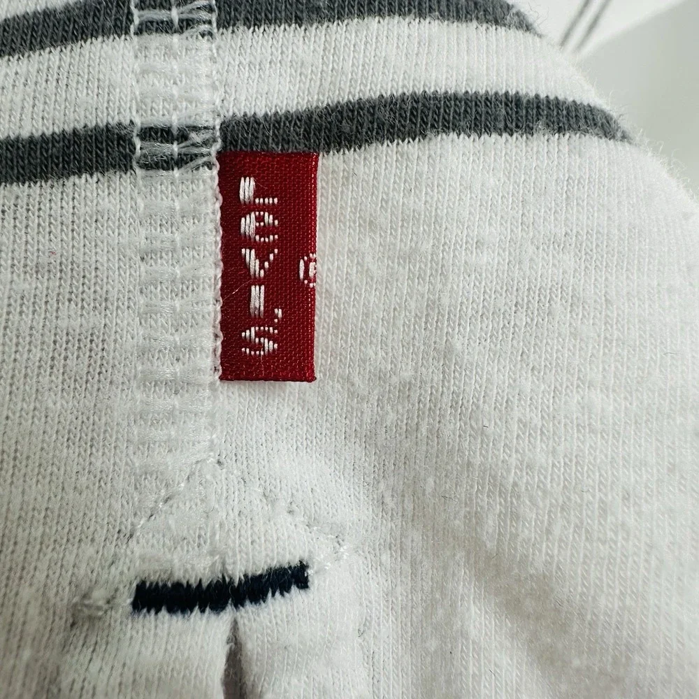 Levis levi men